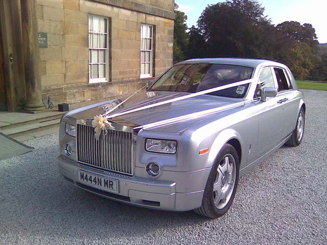 Rolls Royce wedding car for prestige wedding car hire West Midlands