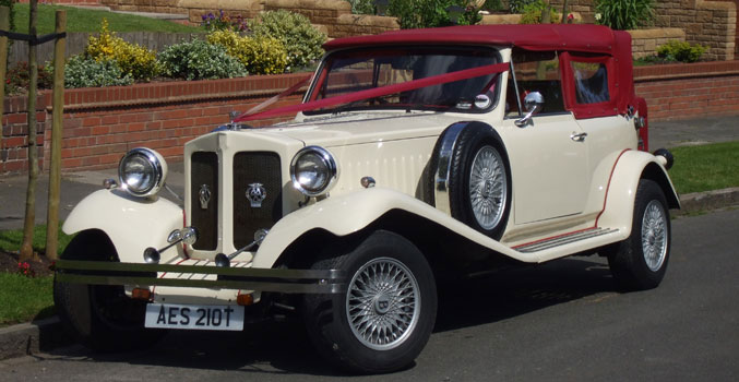 Ivory Beauford Tourer classic car for wedding cars to hire